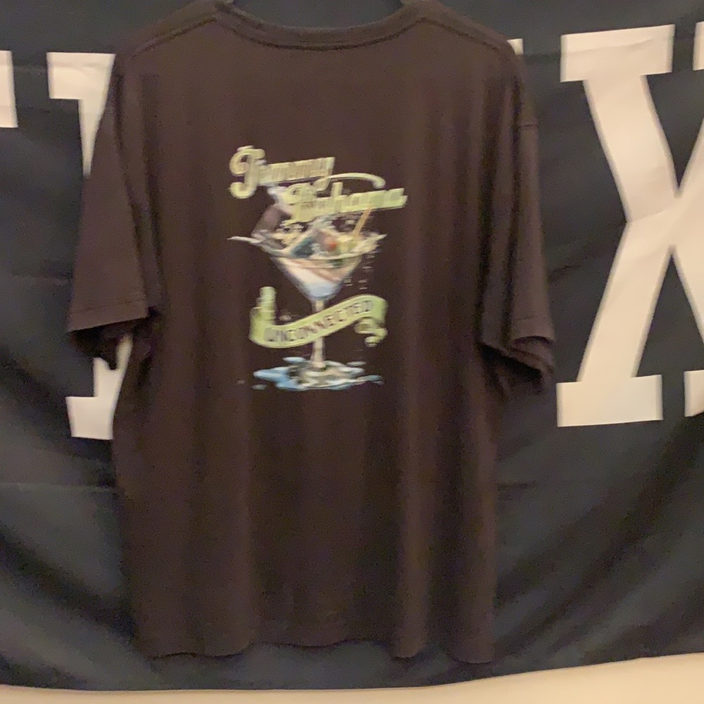 Tommy Bahama T-Shirt